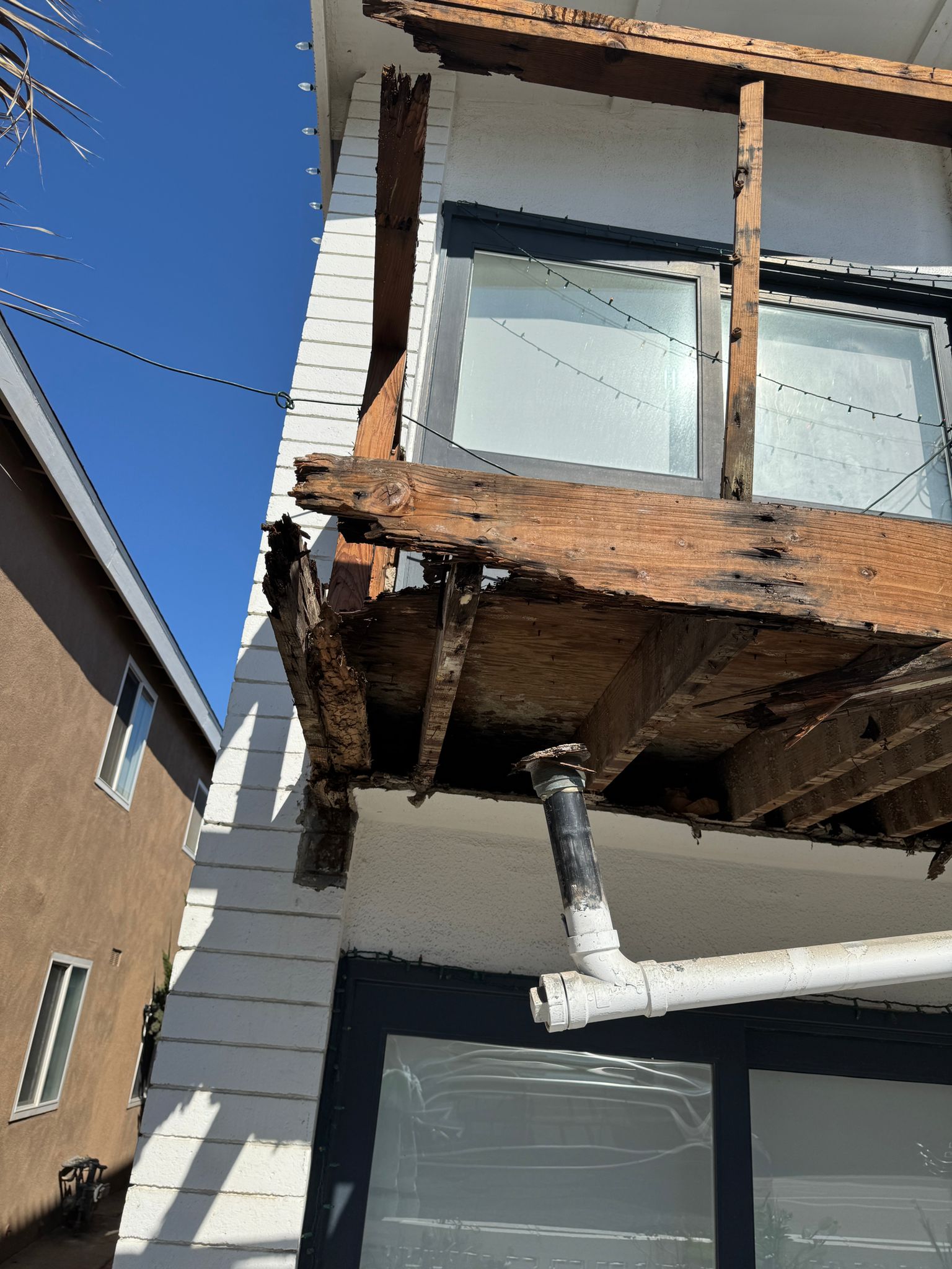 How EEE Inspections Help Prevent Balcony and Deck Collapses