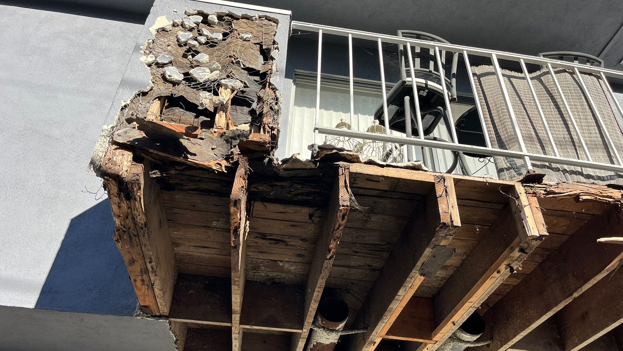 Balcony-Inspection